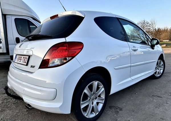 Peugeot 207 cena 12900 przebieg: 214000, rok produkcji 2010 z Biecz małe 466